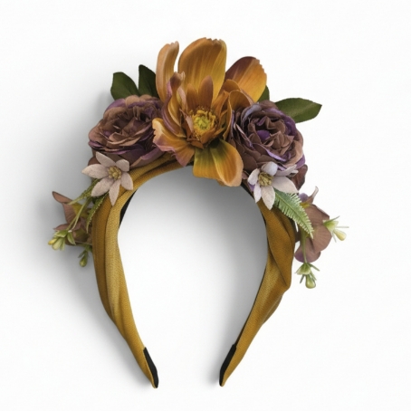 Χειροποίητη στέκα Las Brujas Marisol με ζεστή floral διακόσμηση