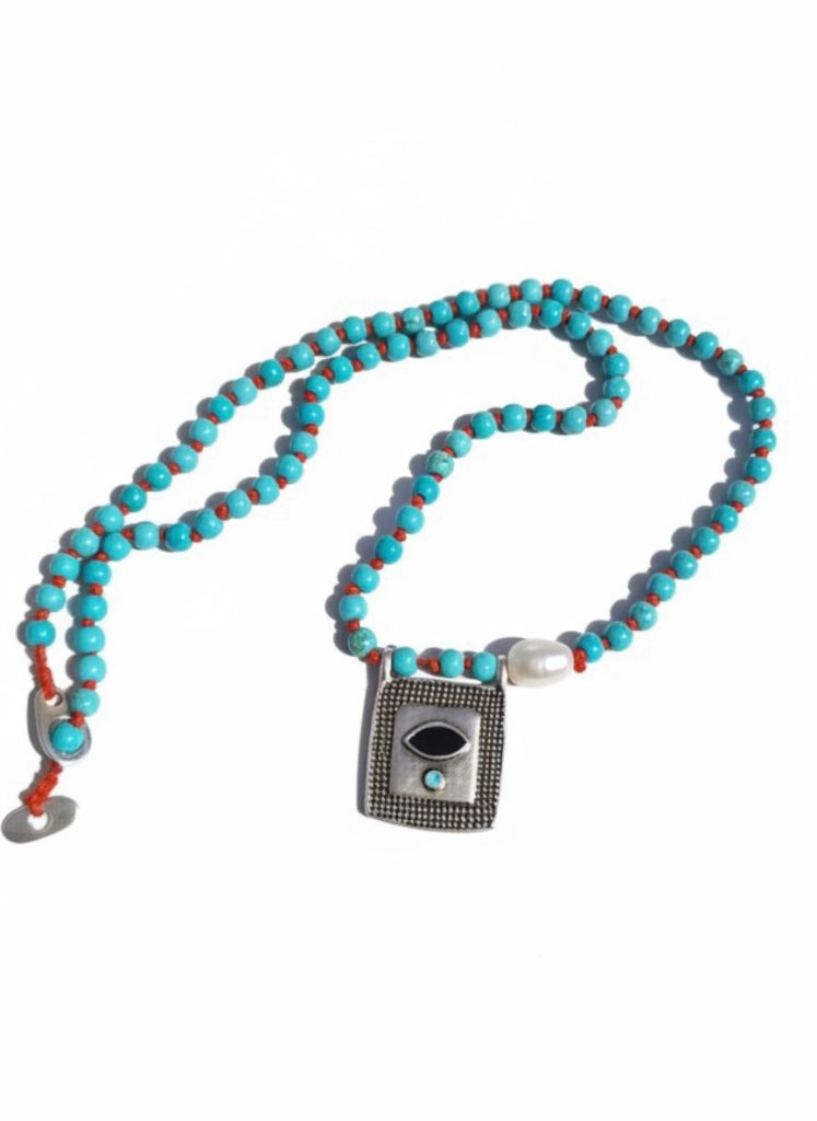 Aegean Eye χειροποίητο κολιέ με τυρκουάζ χάντρες, κόμπους rosary και επάργυρο μάτι